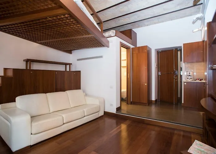 Trevi Fountain - Lovely Loft *